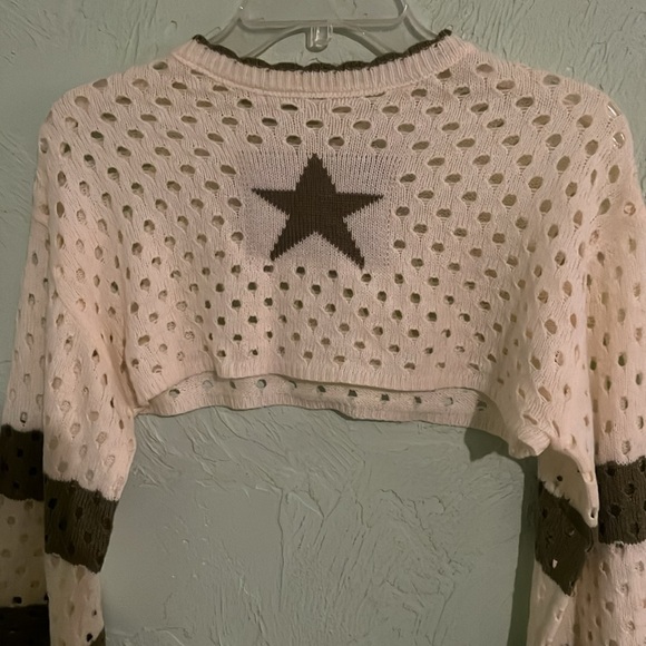 Top - Picture 2 of 5